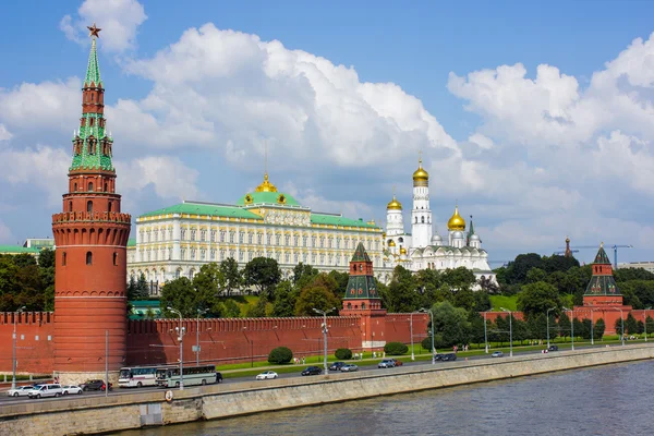 Moscow kremlin embankment Rechtenvrije Stockfoto's