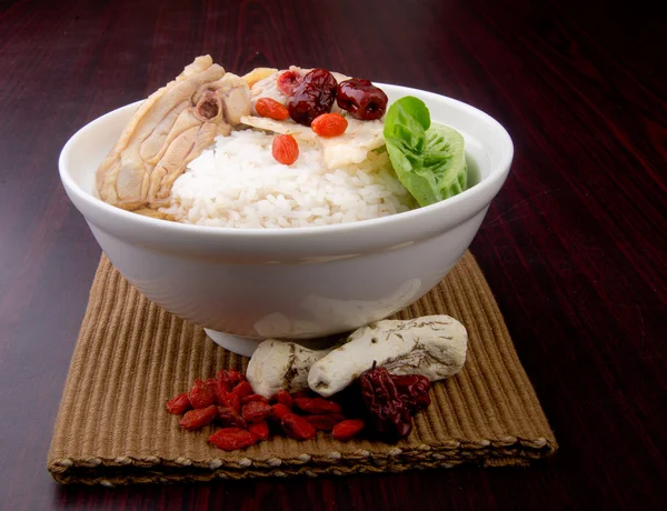 Arroz de pollo en el fondo, comida asiática — Foto de Stock