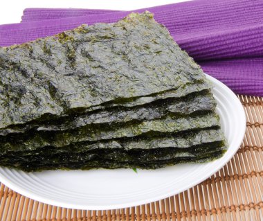 Deniz yosunu. arka plan üzerinde kuru deniz yosunu