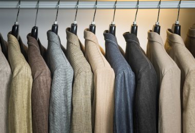 gömlek. erkek gömlek askıları