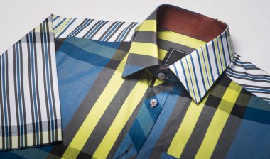 gömlek gülümsemek. erkek gömlek gülümsemek