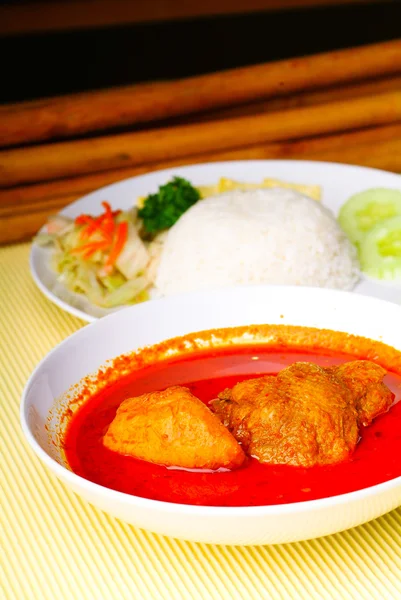 Kari ayam dengan nasi — Stok Foto