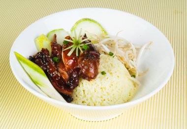 arka planda, Asya yemekleri tavuklu pilav