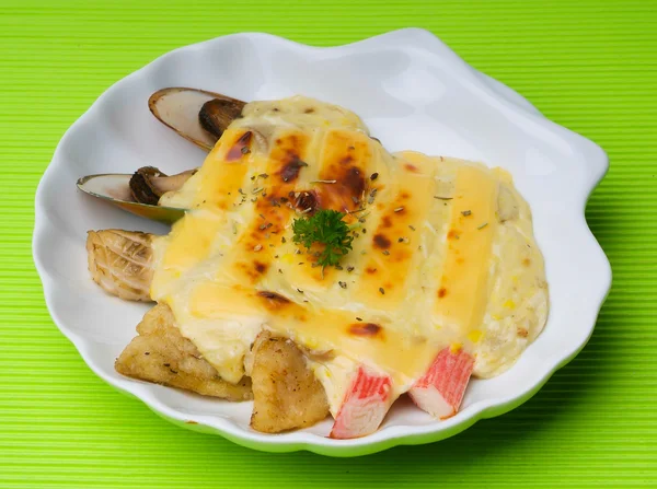 Seafood baked with cheese, seafood gratin — Stock Photo, Image