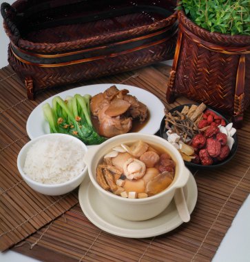 Abalone ve ot çorbası, Çin yemeği stili