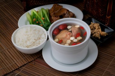 ginseng ile tavuk çorbası