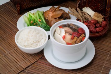 ginseng ile tavuk çorbası