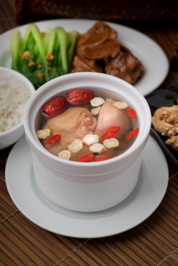 ginseng ile tavuk çorbası
