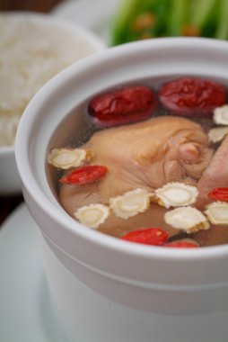 ginseng ile tavuk çorbası