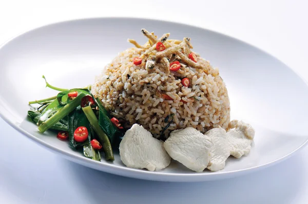 Gebratener Reis. Teil einer Serie von neun asiatischen Gerichten. — Stockfoto