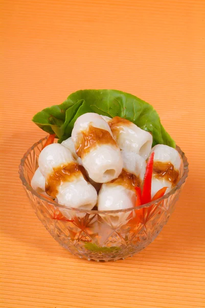 Piatti asiatici - varietà di carne di pesce crudo per piroscafo — Foto Stock