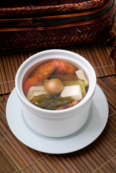 Słynny tofu zupa z warzyw i kaczka — Zdjęcie stockowe