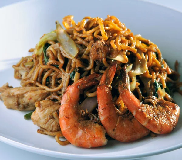 Fried rice noodles with Seafood — Stock Photo, Image