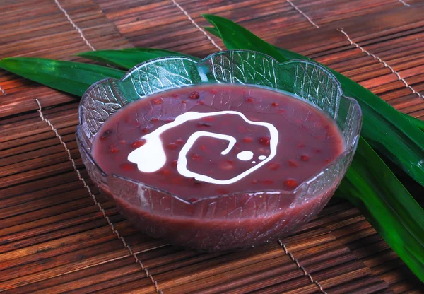 Röda bönor soppa, Asien dessert — Stockfoto