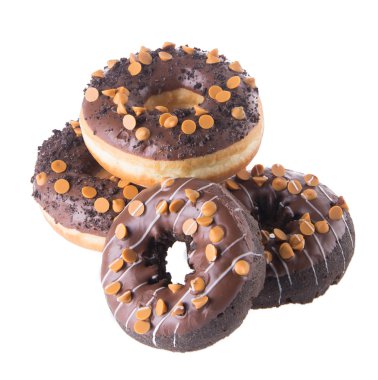 Beyaz arka planda çikolatalı çörekler.