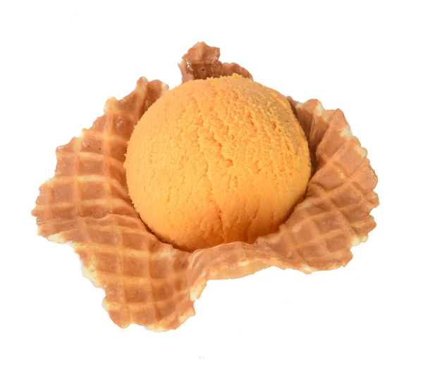 冰激淋。在背景上的芒果冰淇淋 — 图库照片