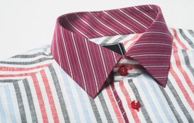 gömlek gülümsemek. erkek gömlek gülümsemek