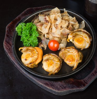 Japon mutfağı. arka planda kabuk balık ızgara