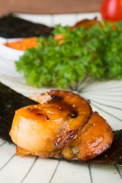 Japanese cuisine. grilled shell fish on the background — Stock Photo, Image