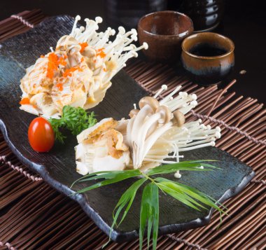 Japon mutfağı. arka planda kabuk balık ızgara