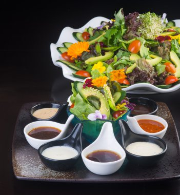 salata. arka planda salata