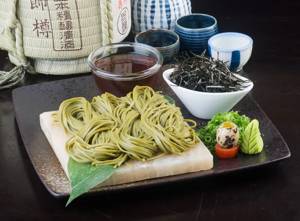 Japansk mat. Udon i bakgrunden — Stockfoto