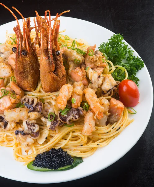 Spaghetti sea food on the background — Stock Photo, Image