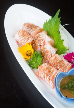 Japon mutfağı. sashimi arka planda