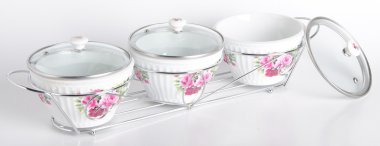 Seramik gıda aranjman arka plan üzerinde.