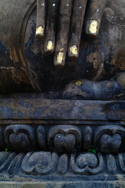 O ponto de referência. Estátua de buddha antiga. Sukhothai Histórico P — Fotografia de Stock