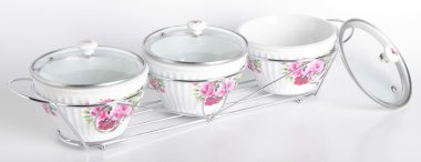 Seramik gıda aranjman arka plan üzerinde.