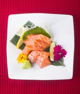 Japon mutfağı. sashimi arka planda