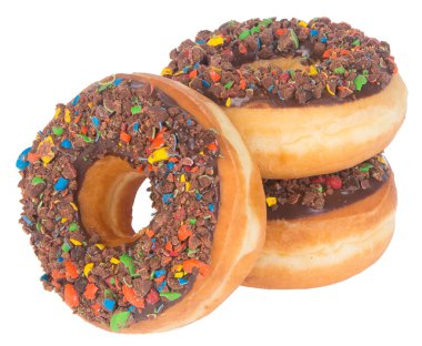 Beyaz arka planda çikolatalı çörekler.