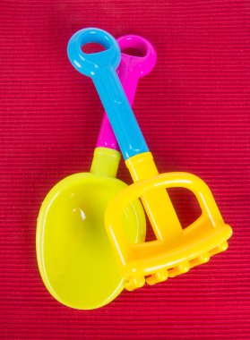 oyuncak. arka plandaki sahil bebek oyuncakları