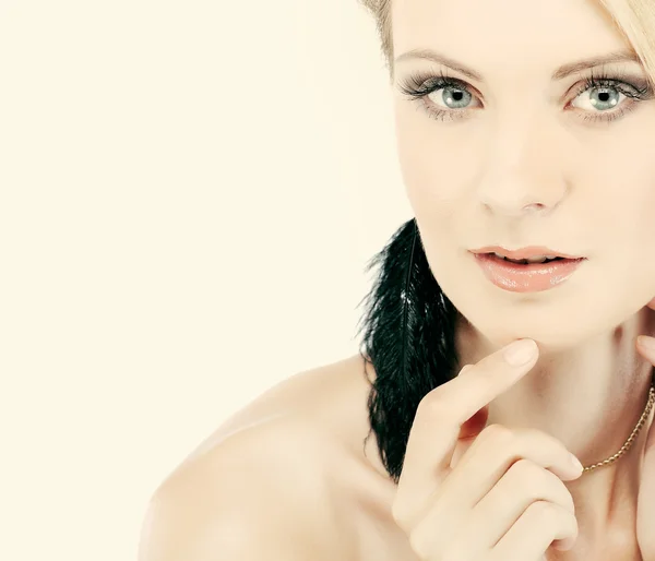 Detailní portrét sexy whiteheaded mladé ženy s o krásné modré oči — Stock fotografie