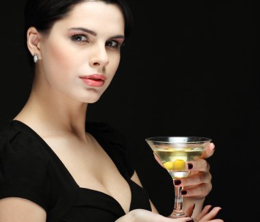 kadeh martini ile güzel genç kız