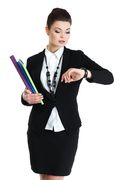 Un retrato de una hermosa mujer de negocios está en un traje oficial. Gerente en el trabajo — Foto de Stock