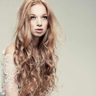 dantel elbise şık zarif Kızıl saçlı kız portresi olduğunu .