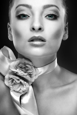 moda kız portrait.accessorys.on gri arka plan