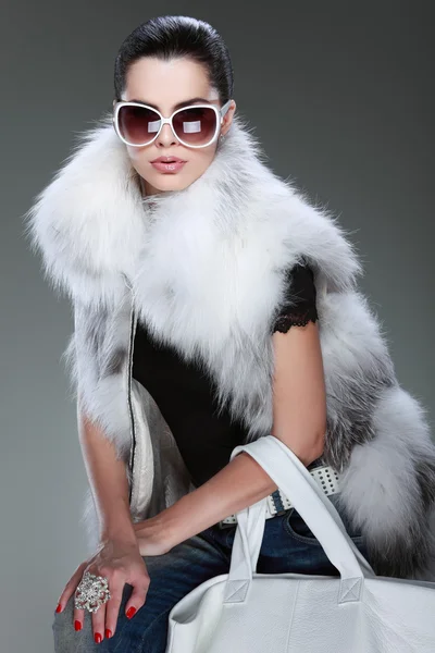 A photo of sexual beautiful girl is in fashion style is in fur clothes — Stock Photo, Image