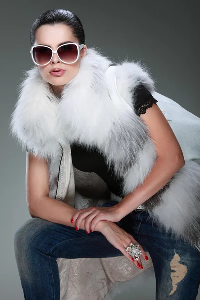 A photo of sexual beautiful girl is in fashion style is in fur clothes — Stock Photo, Image