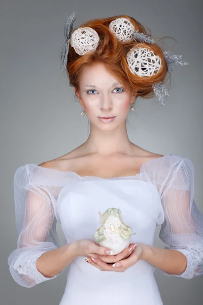 Redheaded girl with new-year decorations in a hair-do. Beautiful New Year and Christmas Tree Holiday Hairstyle and Make up. — Stock Photo, Image