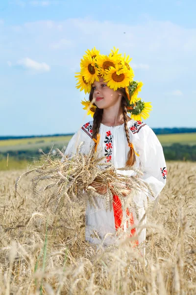 Little girl is in vintag national clothes — Stock Photo, Image