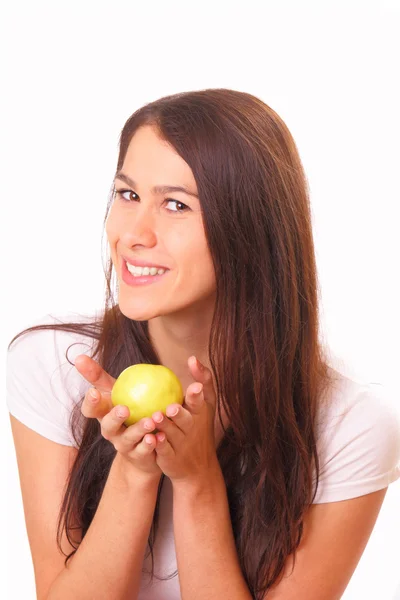 Schöne und glückliche junge Frau mit einem Apfel — Stockfoto