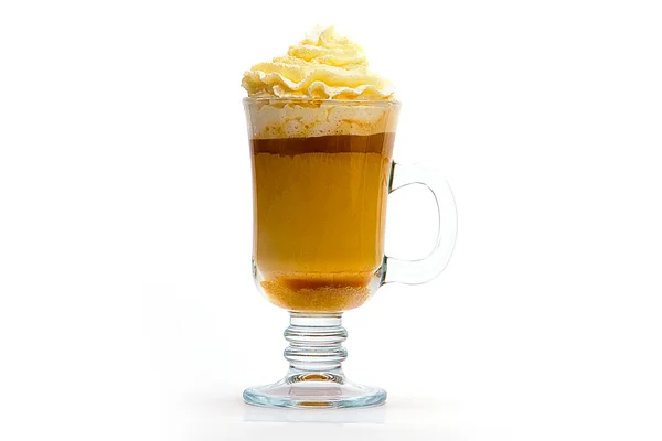 A coffee cup with a coffee drink and foamed milk on top. — Stock Photo, Image