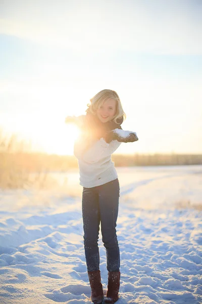 Happy female in winter forest — Stock Photo, Image