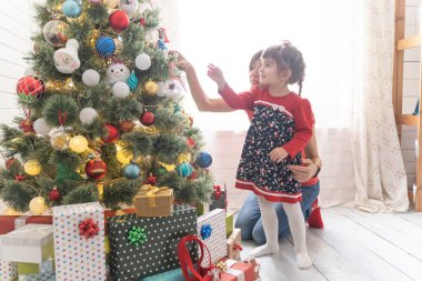 Aile Açılışı Birlikte Evde Noel Hediyeleri