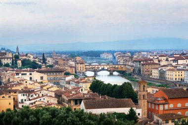 Floransa Panoraması. Mimari eserleri olan eski şehir manzarası