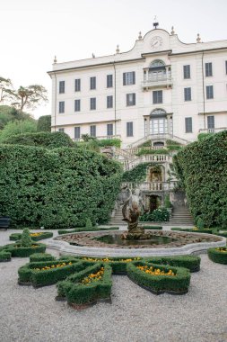 Como Gölü 'ndeki İtalya' da eski bir villa. Tremezzo 'daki villa cephesi. 