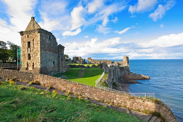 Ruinen von st andrews castle — Stockfoto